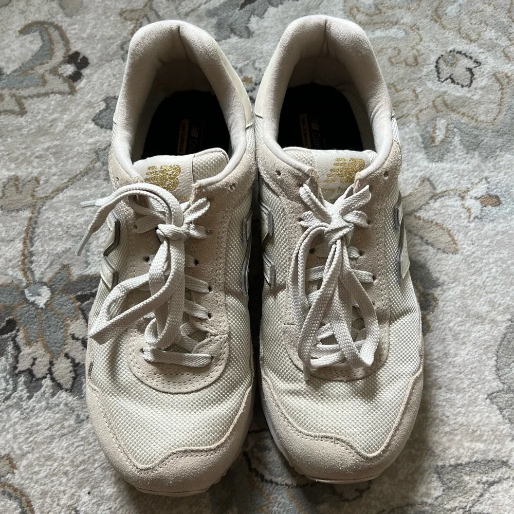 Sold‼️ New balance 515 with Gold details - Picture 3 of 8